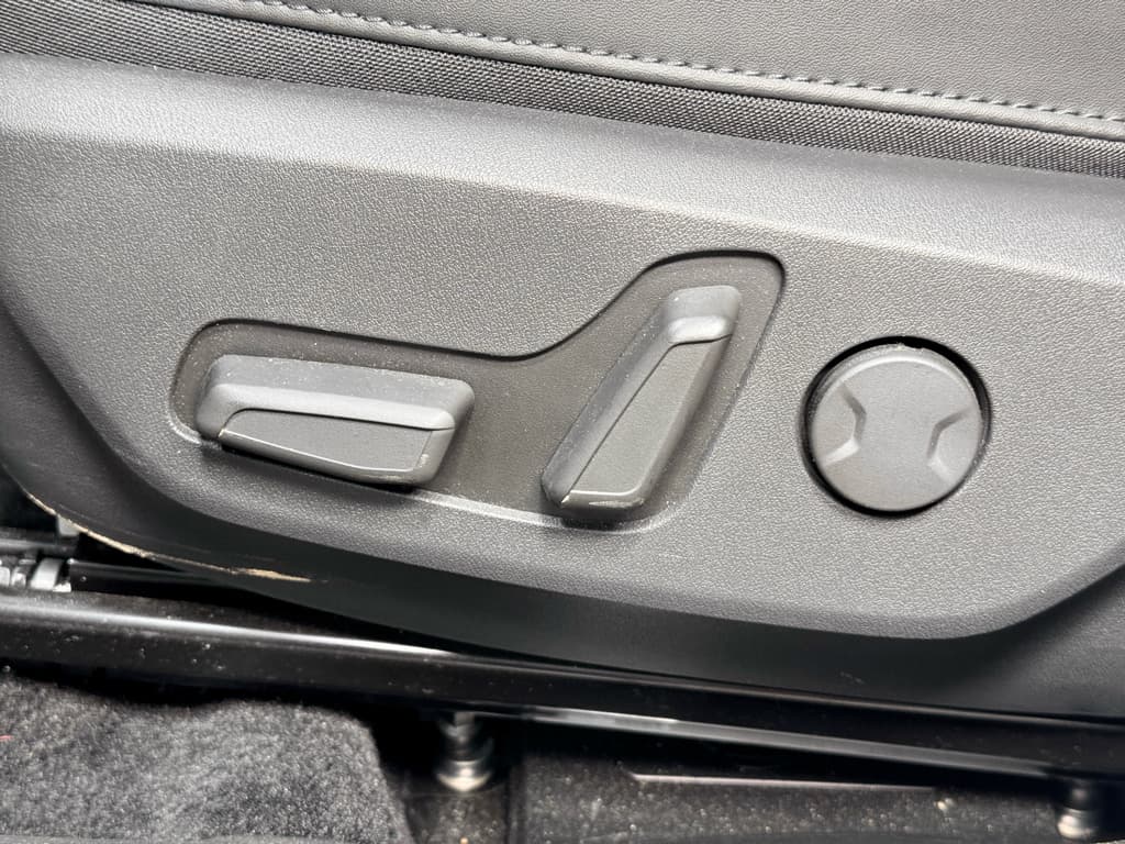 2024 Kia Niro EV view 6