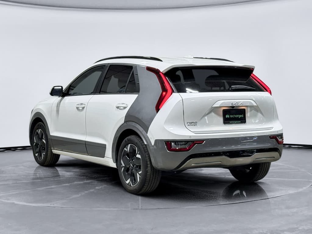 2024 Kia Niro EV view 2