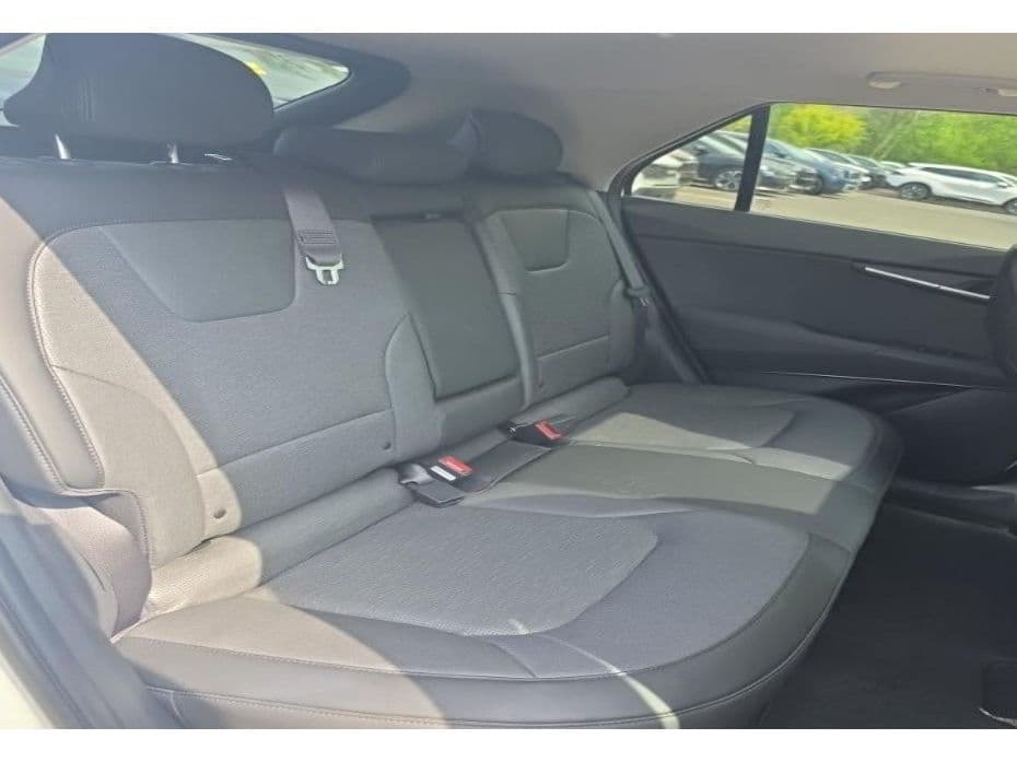 2024 Kia Niro EV view 6