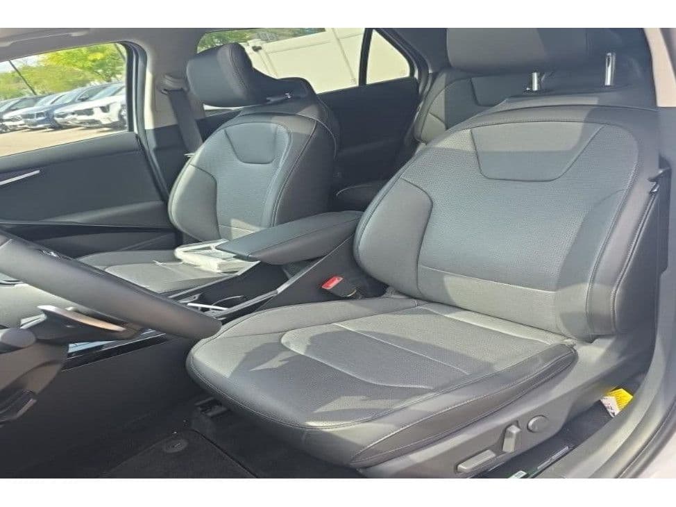 2024 Kia Niro EV view 5