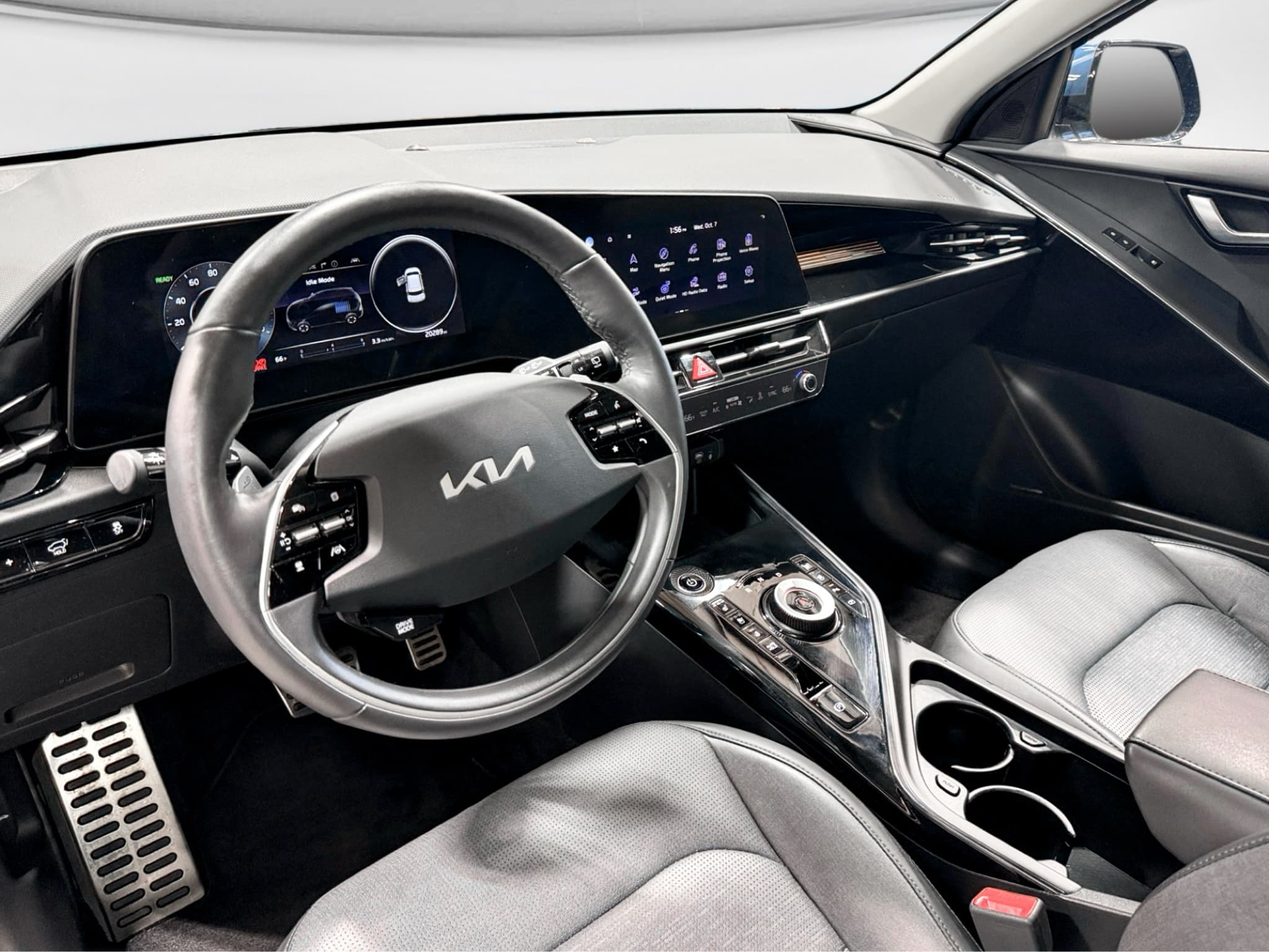 2024 Kia Niro EV view 18