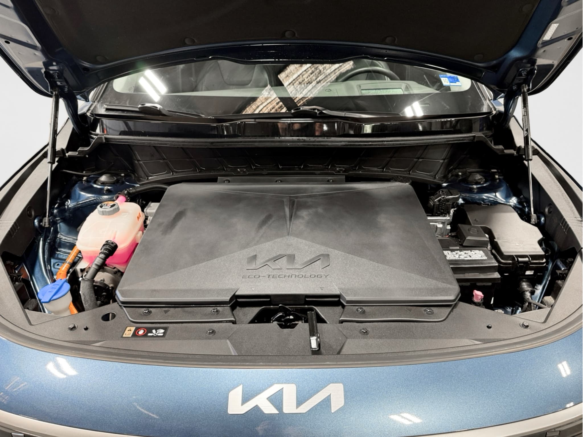 2024 Kia Niro EV view 25