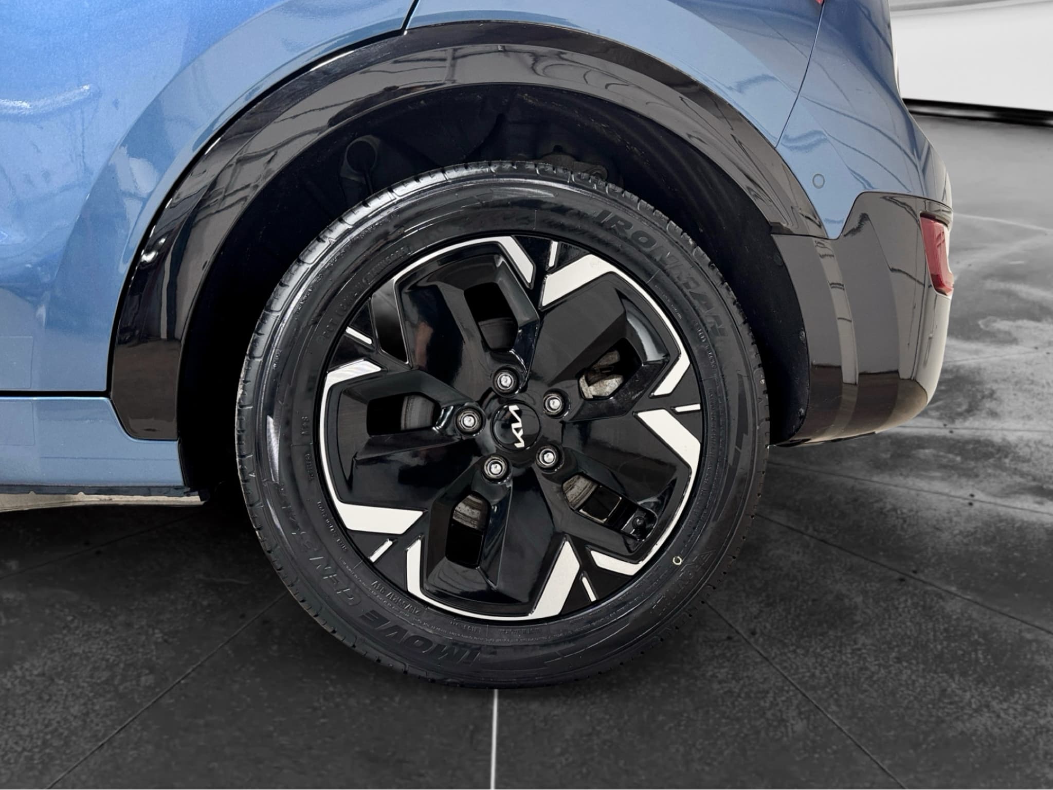 2024 Kia Niro EV view 33
