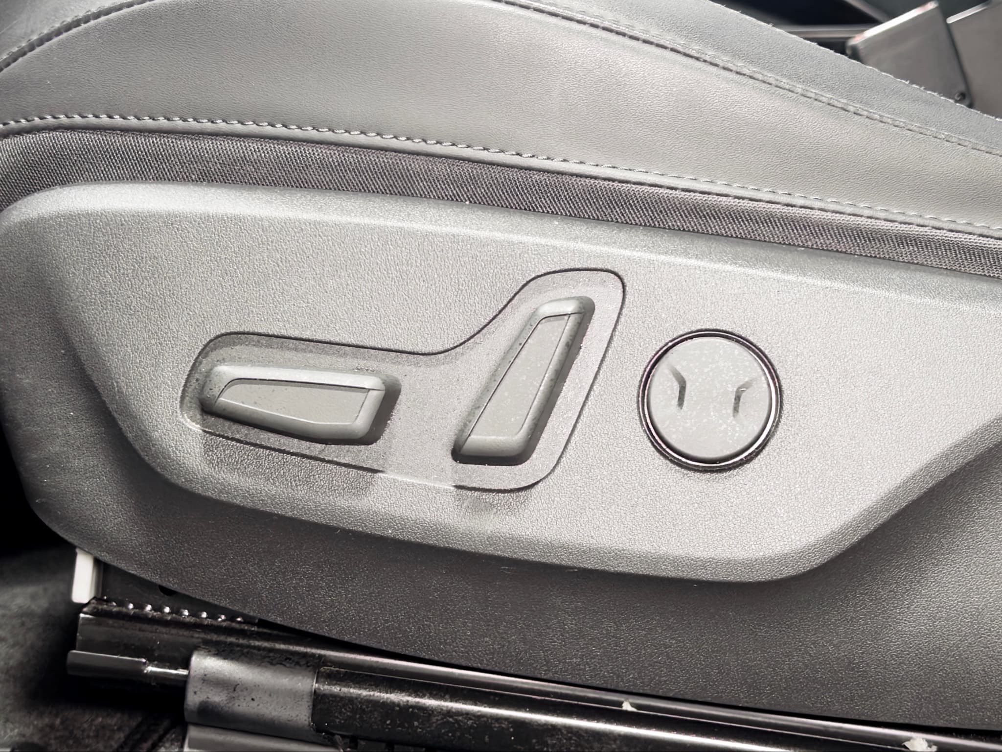 2024 Kia Niro EV view 6