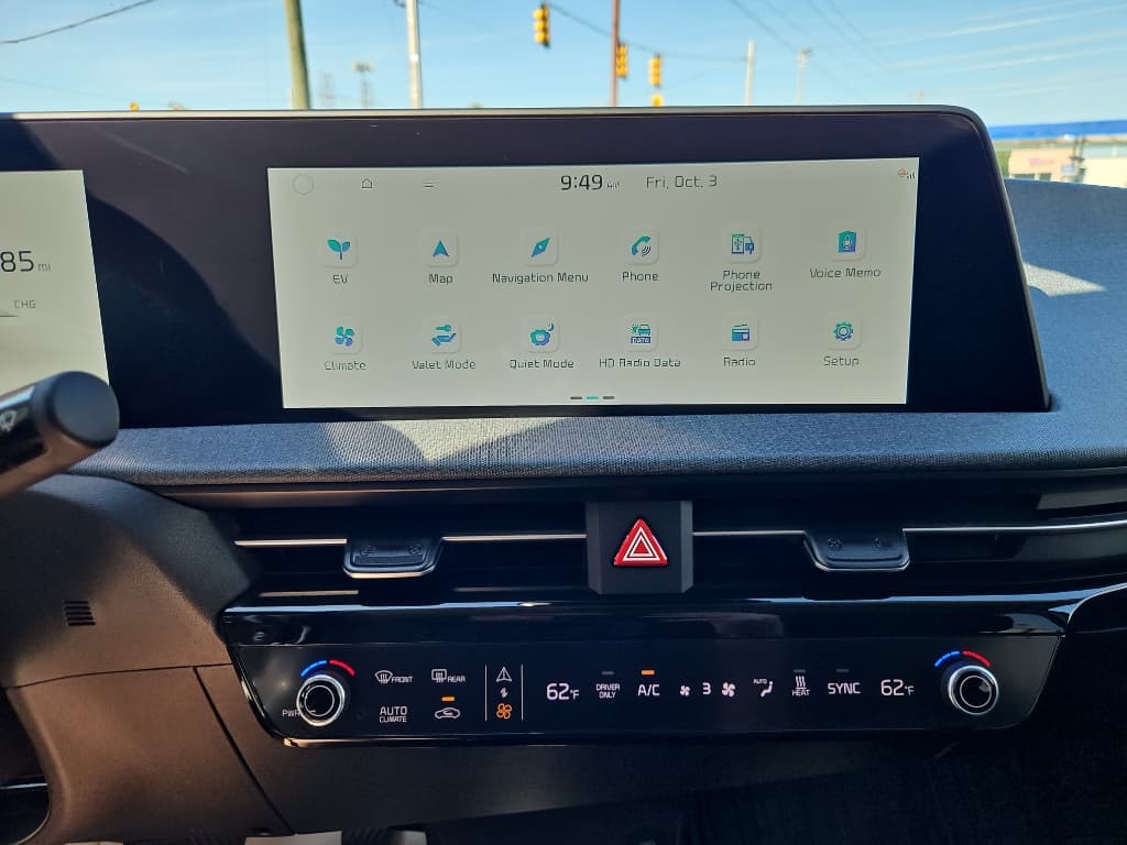 2022 Kia EV6 view 11