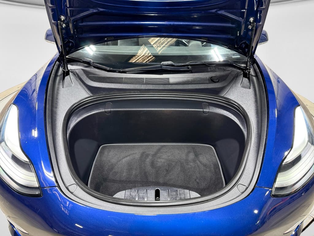 2018 Tesla Model 3 view 23