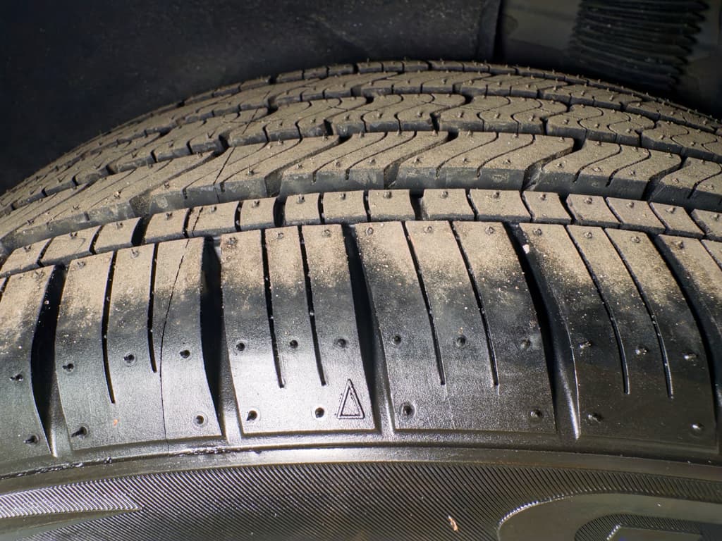 2018 Tesla Model 3 view 34