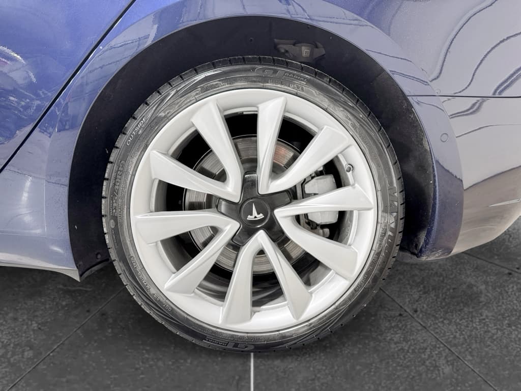 2018 Tesla Model 3 view 31