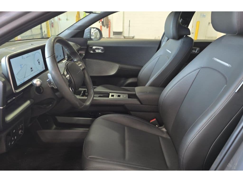 2025 Hyundai IONIQ 6 view 5