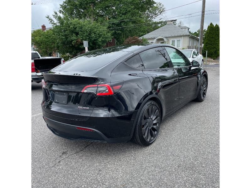 2021 Tesla Model Y view 3