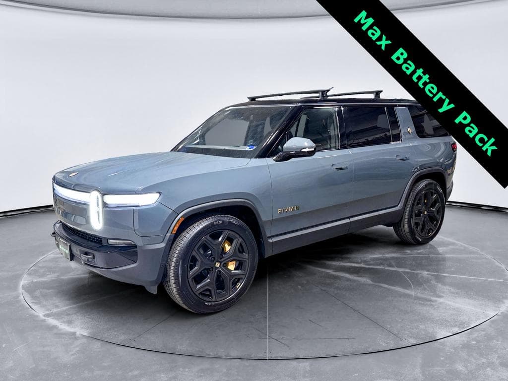 2026 Rivian R1S view 1