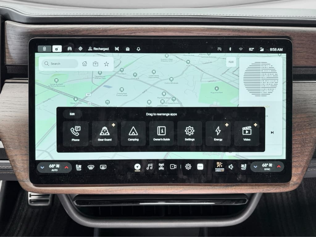 2026 Rivian R1S view 13