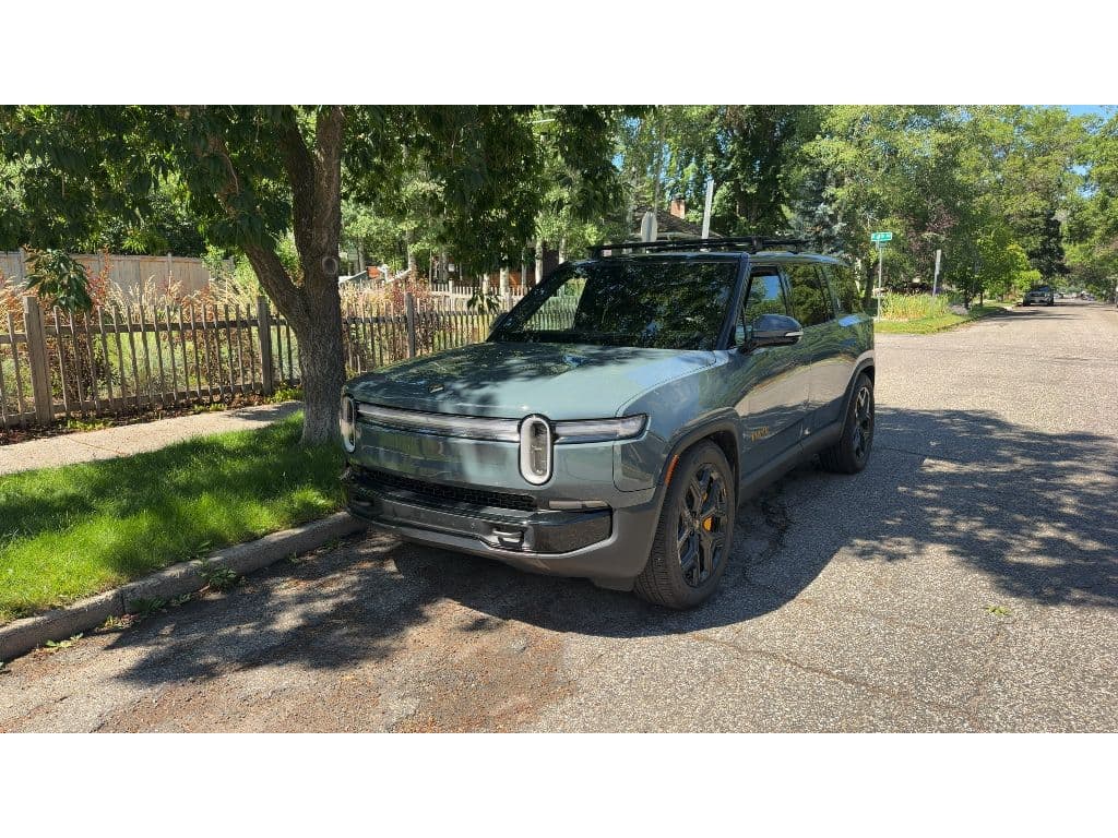 2026 Rivian R1S