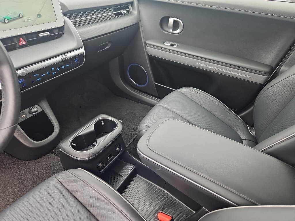 2022 Hyundai IONIQ 5 view 14