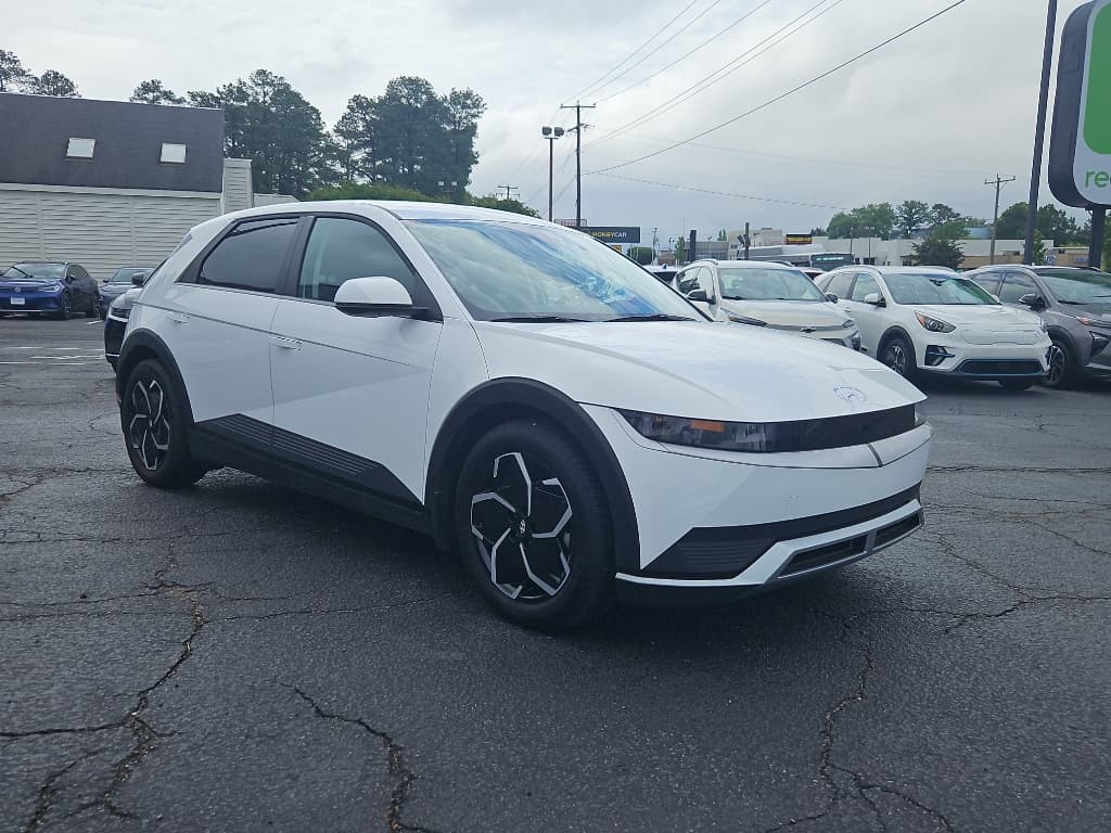 2022 Hyundai IONIQ 5 view 5