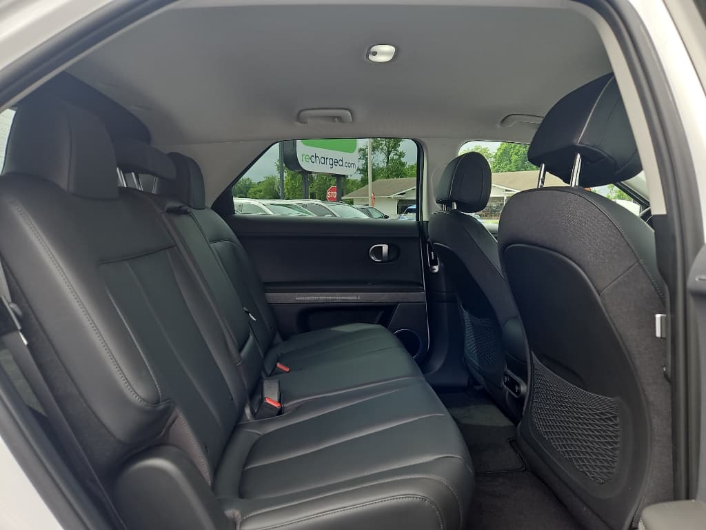 2022 Hyundai IONIQ 5 view 17
