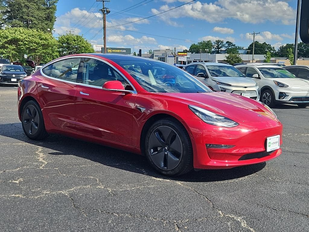 2018 Tesla Model 3 view 5