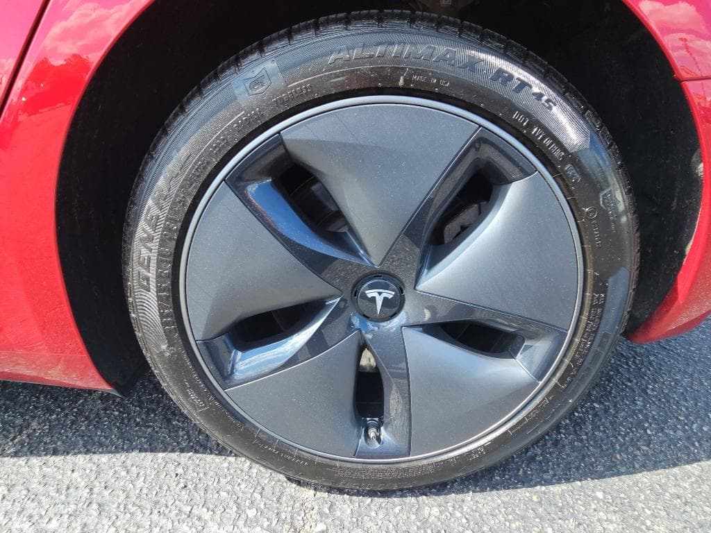 2018 Tesla Model 3 view 24