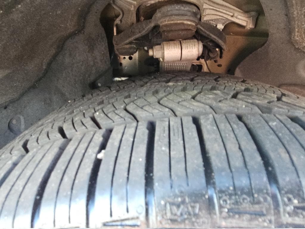 2018 Tesla Model 3 view 29