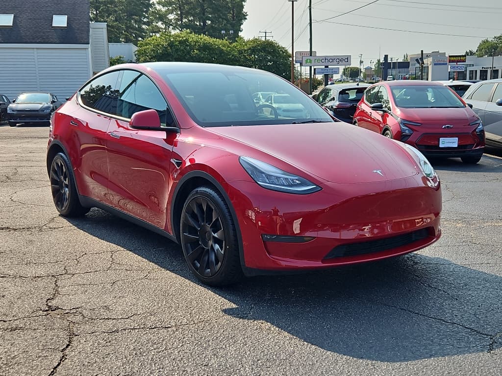 2021 Tesla Model Y view 4