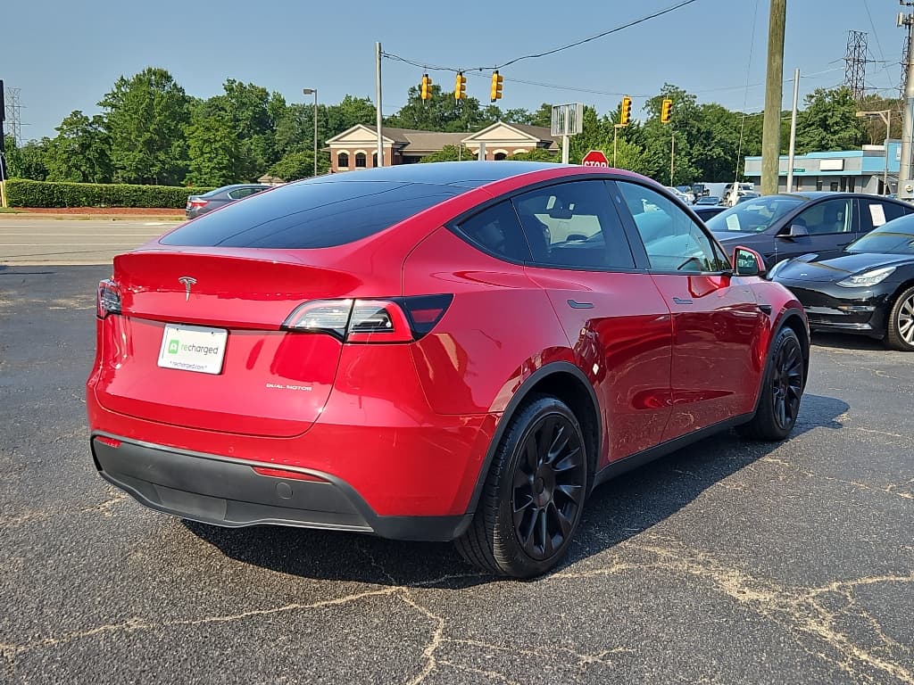 2021 Tesla Model Y view 3