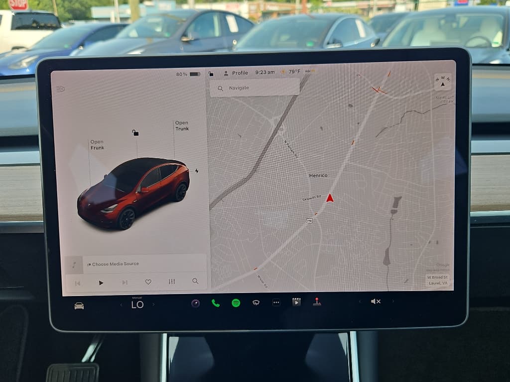 2021 Tesla Model Y view 9