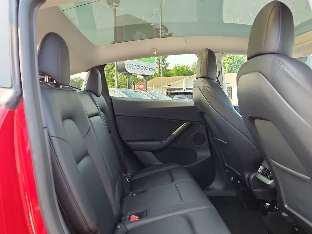 2021 Tesla Model Y view 17