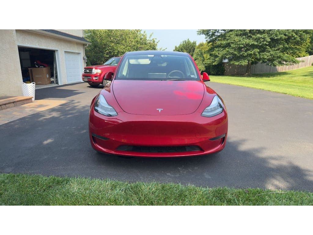 2021 Tesla Model Y view 3