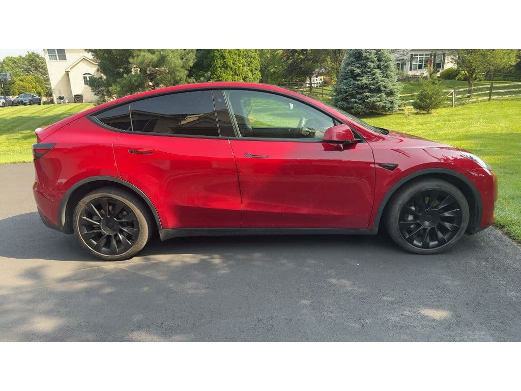 2021 Tesla Model Y view 5