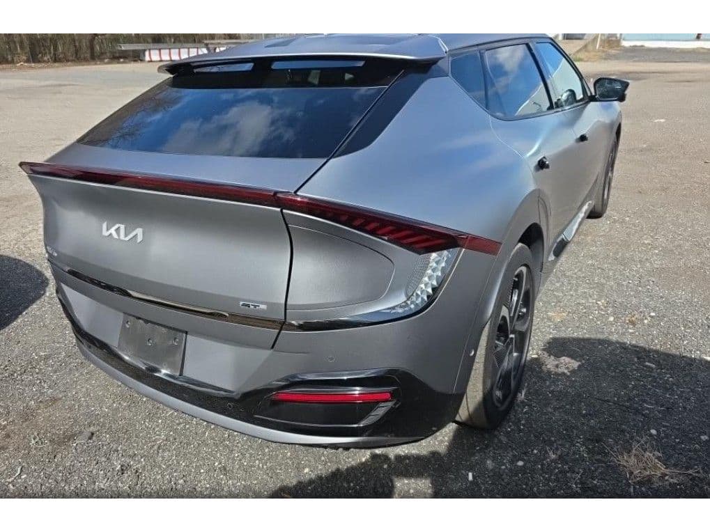 2023 Kia EV6 view 3