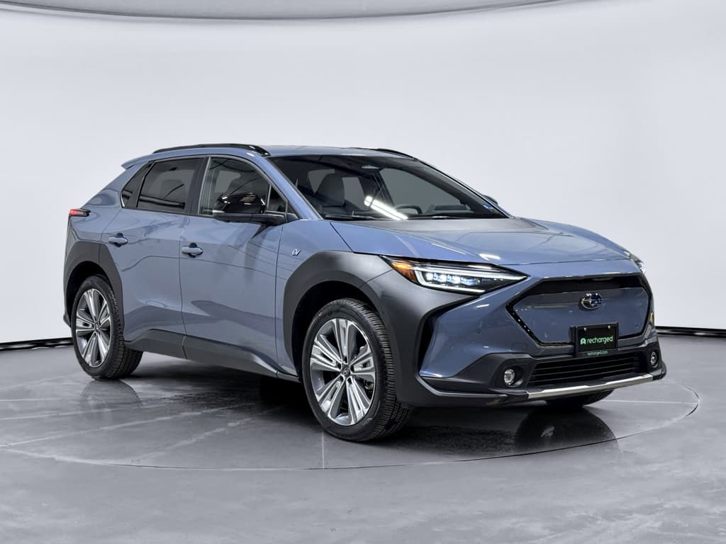 2025 Subaru Solterra view 4