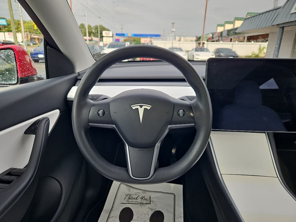 2021 Tesla Model Y view 8