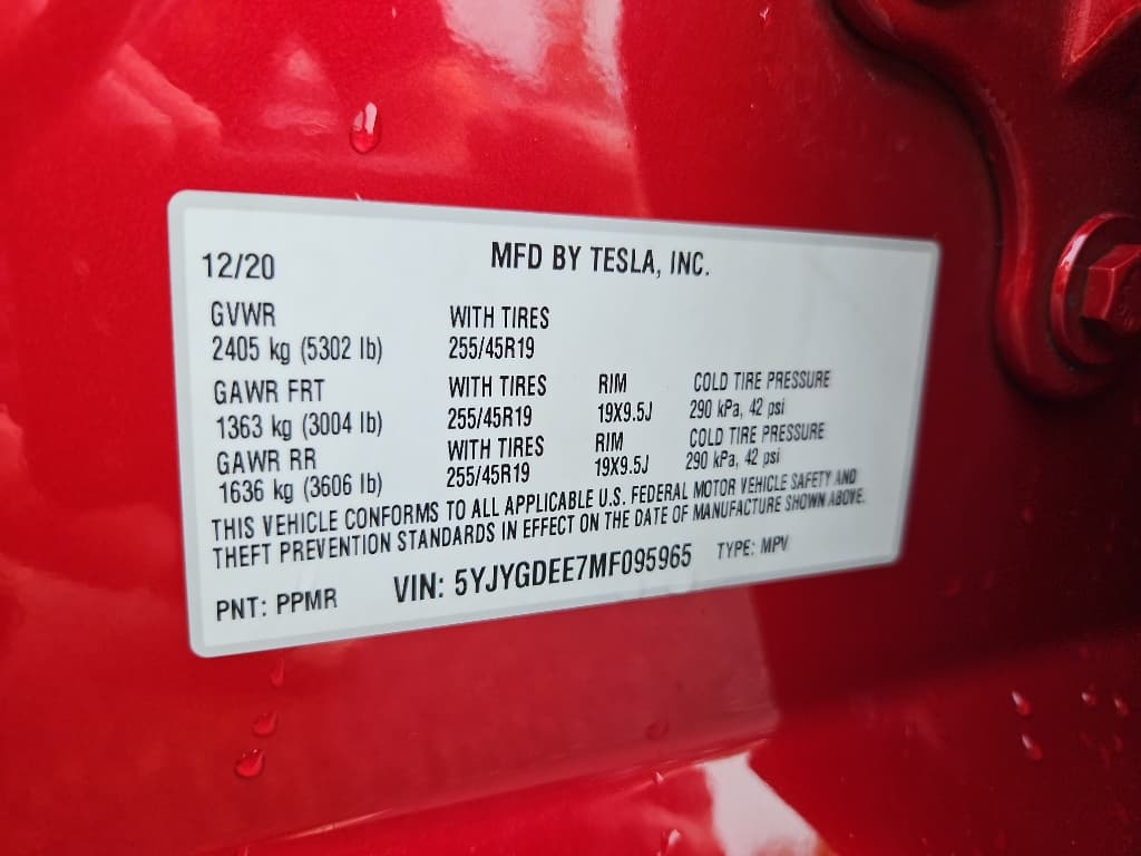 2021 Tesla Model Y view 23
