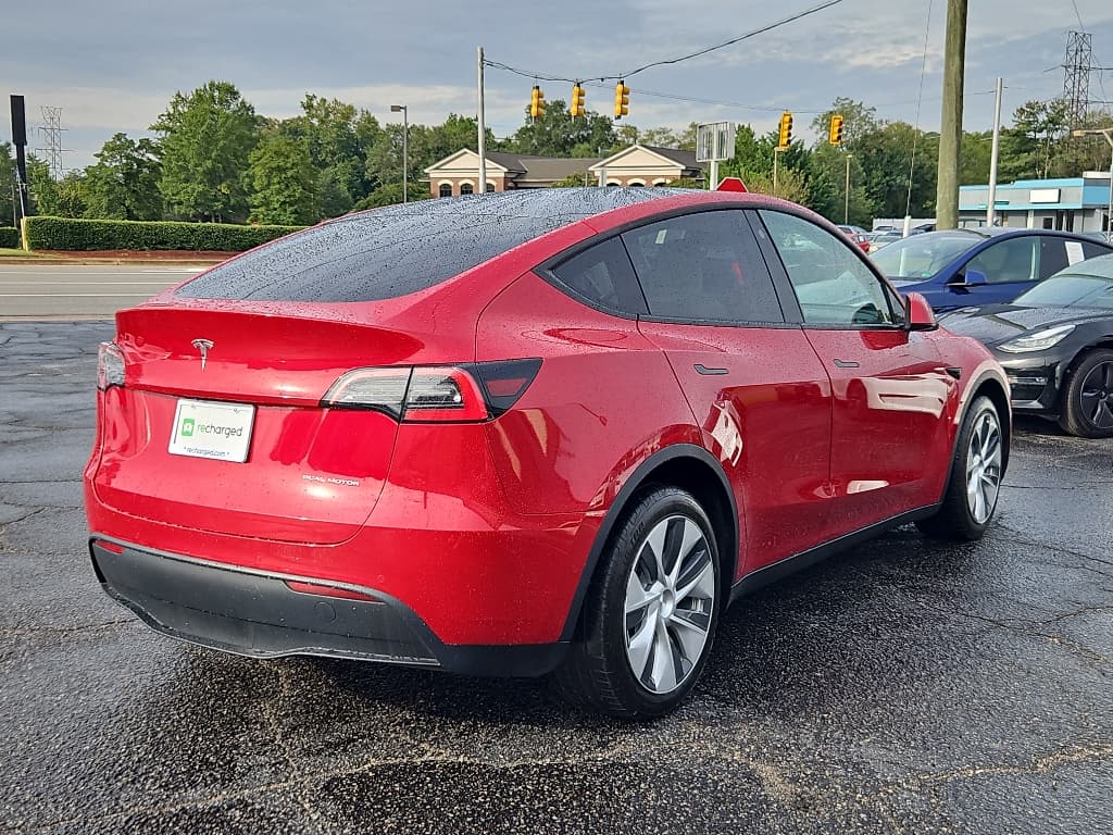 2021 Tesla Model Y view 3