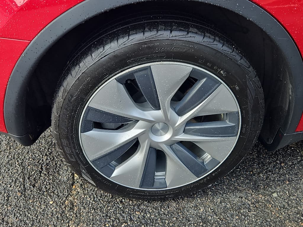 2021 Tesla Model Y view 29