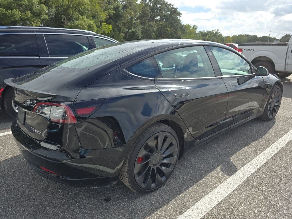 2023 Tesla Model 3 view 3