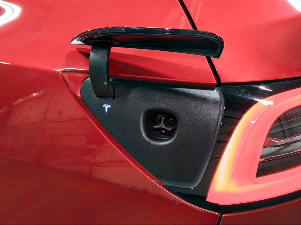 2021 Tesla Model Y view 5