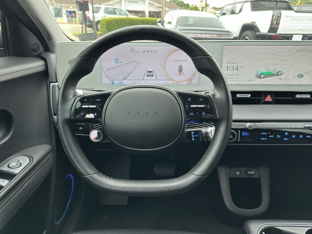 2022 Hyundai IONIQ 5 view 8