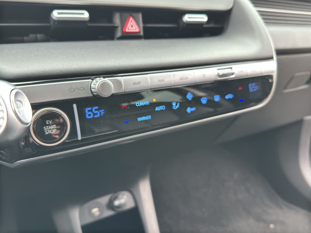 2022 Hyundai IONIQ 5 view 18