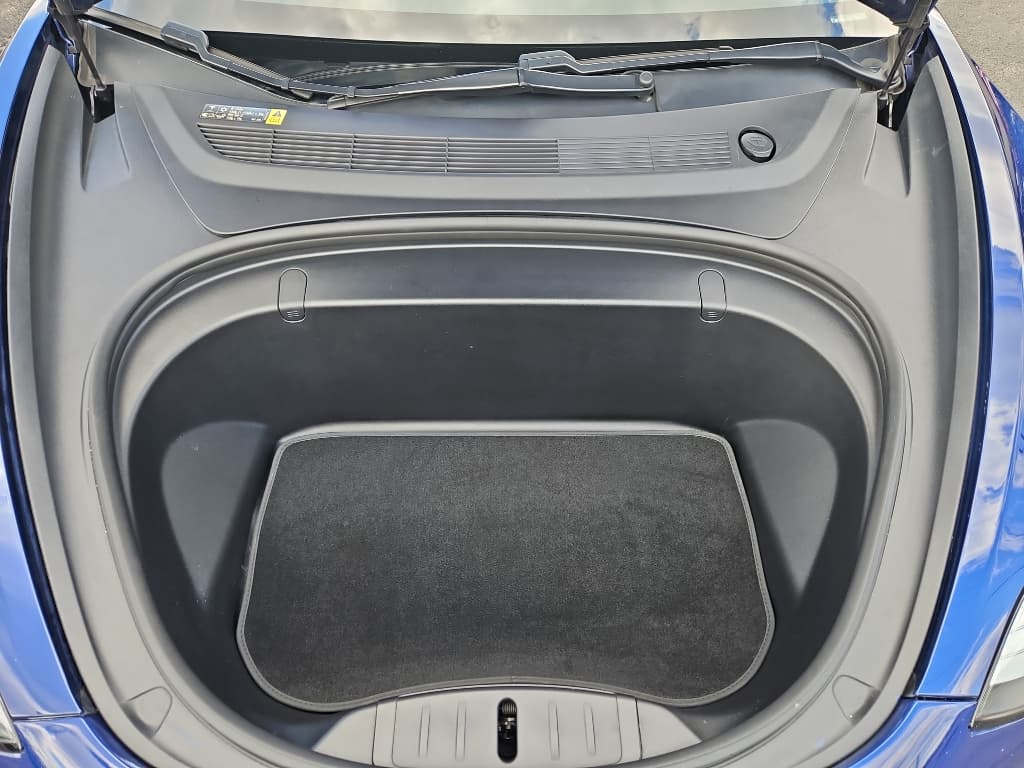 2018 Tesla Model 3 view 19