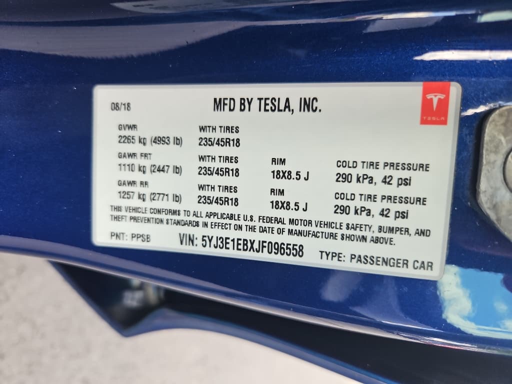 2018 Tesla Model 3 view 21