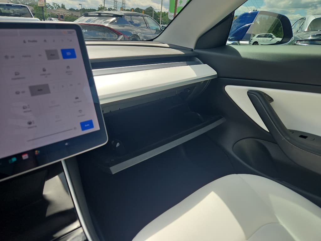 2018 Tesla Model 3 view 15