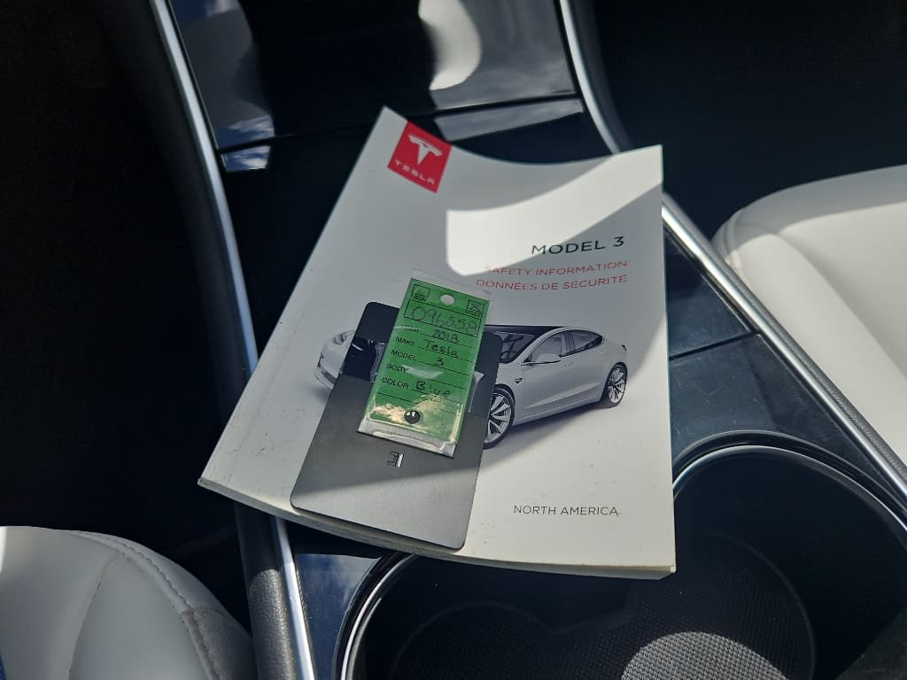 2018 Tesla Model 3 view 16