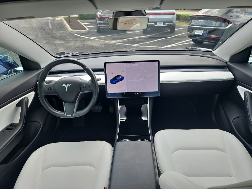 2018 Tesla Model 3 view 13