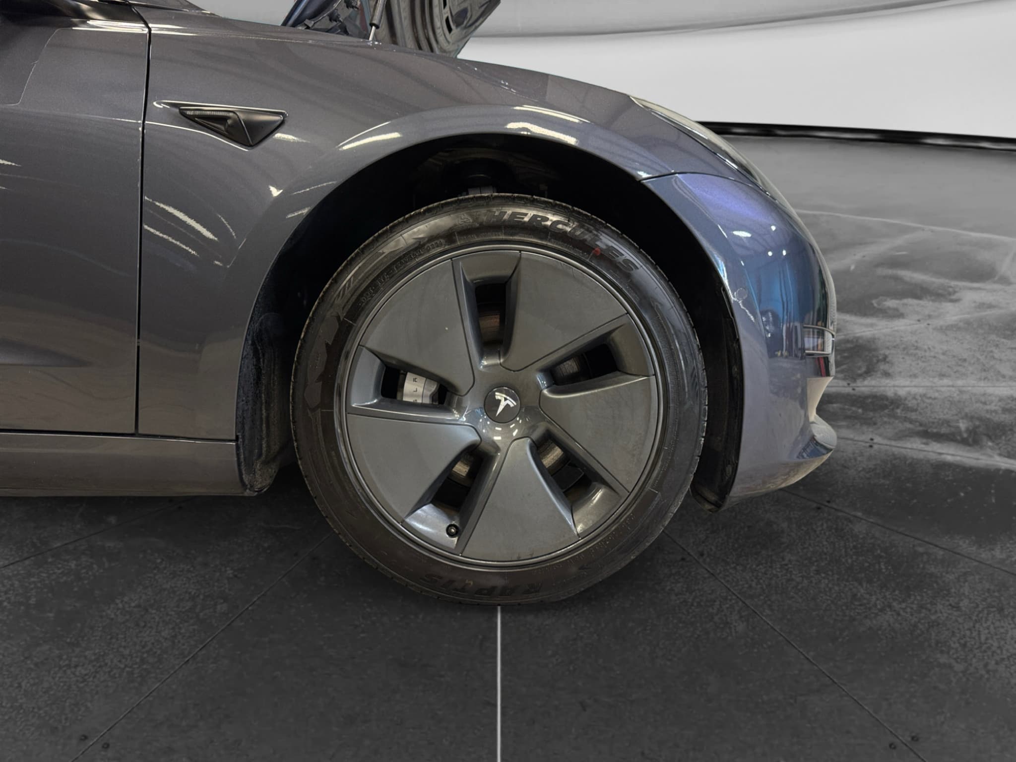 2021 Tesla Model 3 view 34