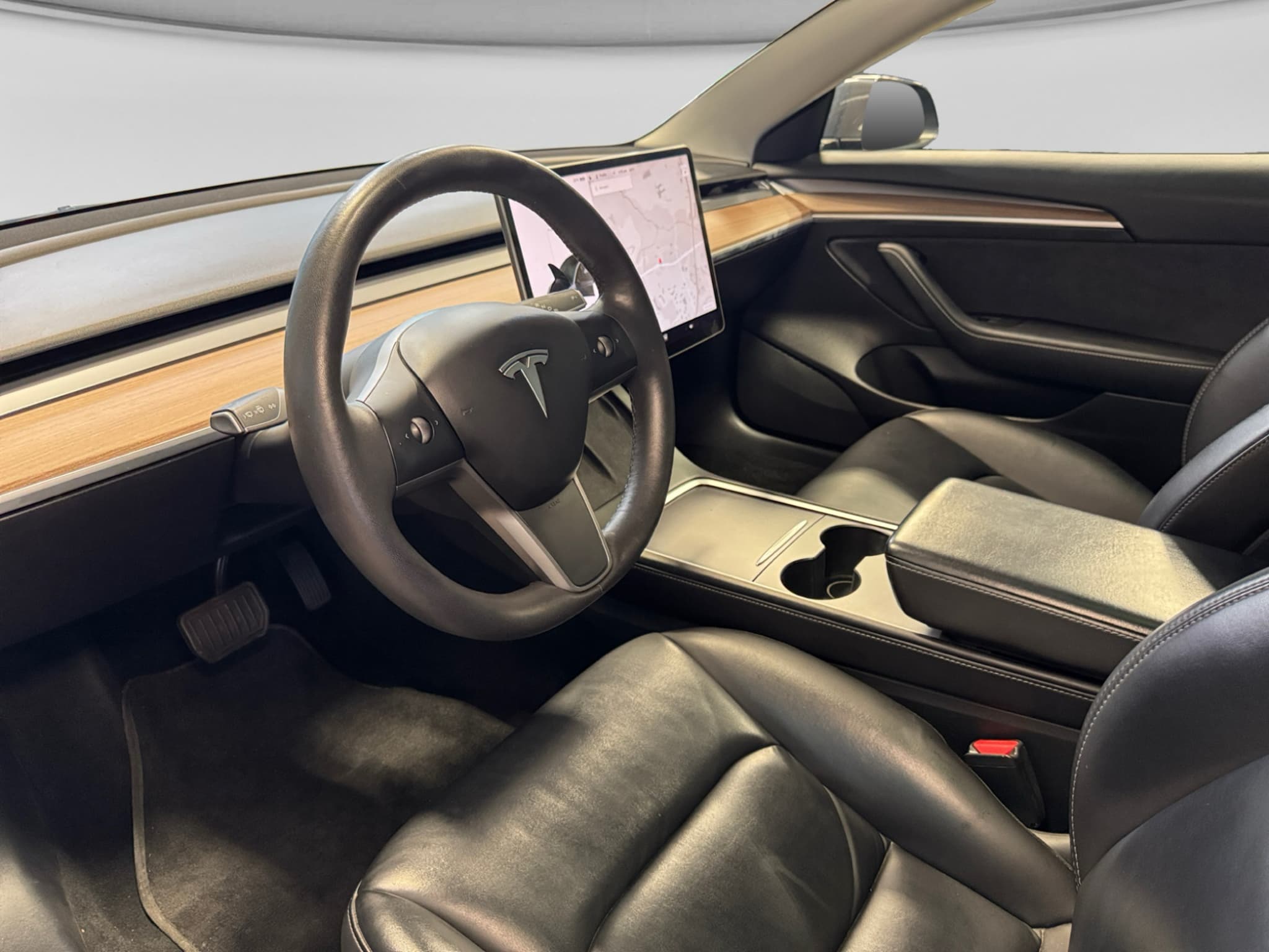2021 Tesla Model 3 view 16