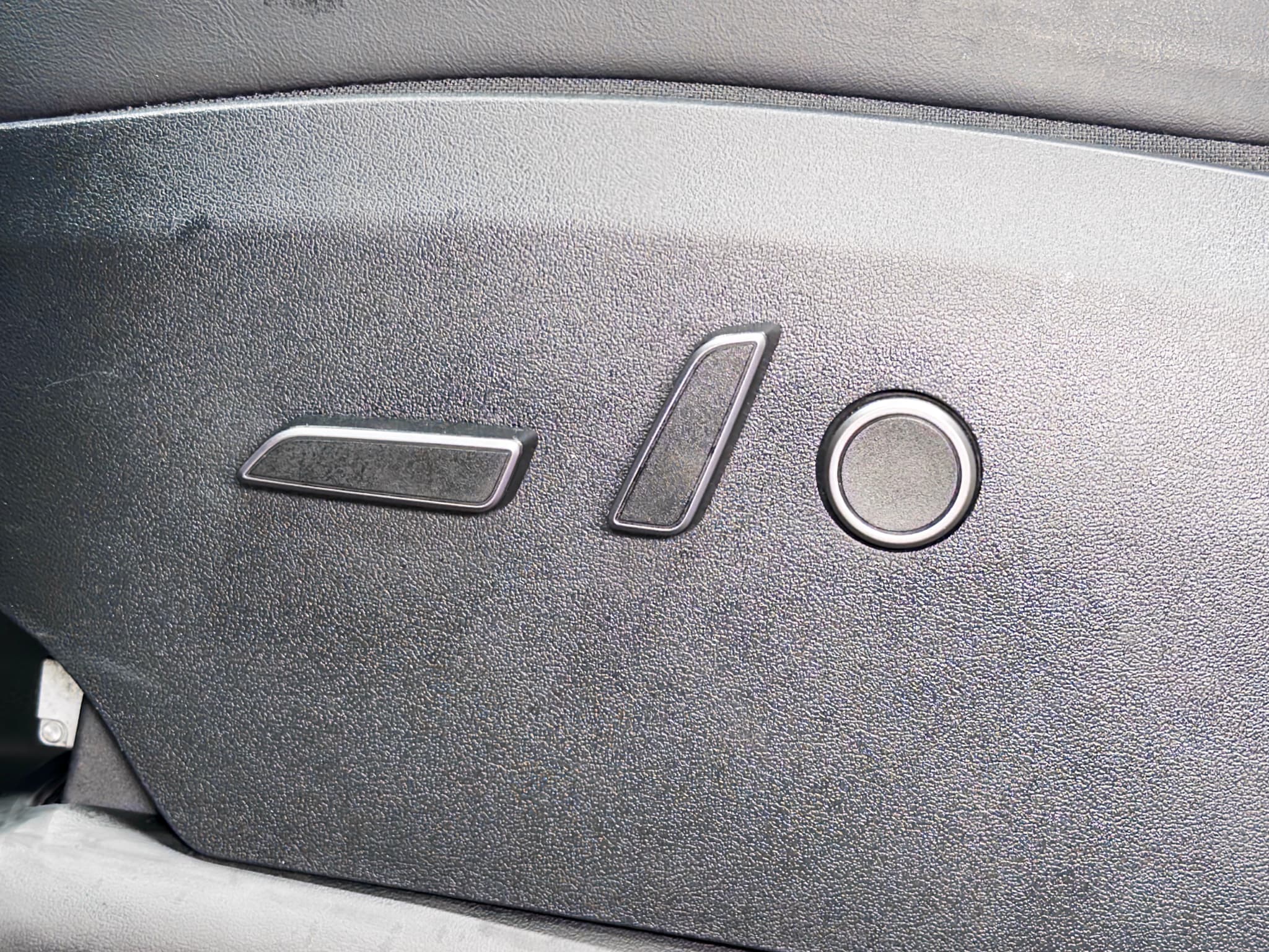2023 Tesla Model Y view 6
