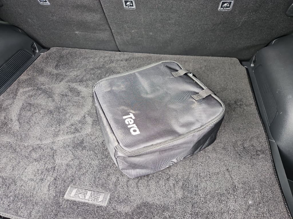 2024 Kia Niro EV view 6