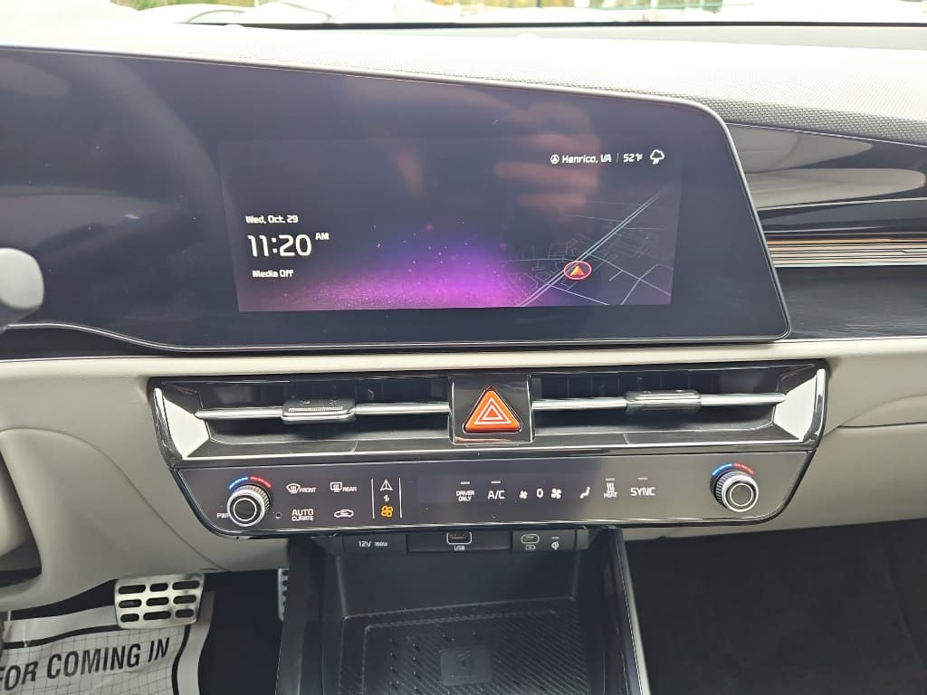 2024 Kia Niro EV view 12