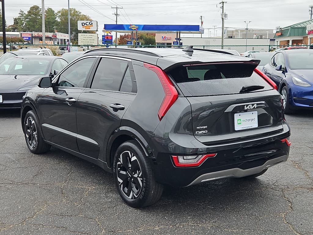 2024 Kia Niro EV view 2